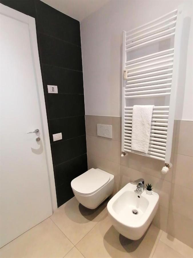 Guesthouse Tree Rooms Modern Bérgamo Exterior foto